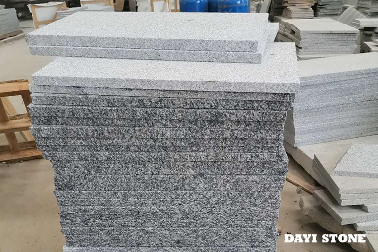 G603-ZP Grey Granite Pavingstone Surface Bushhammered others sawn 80x40x3cm